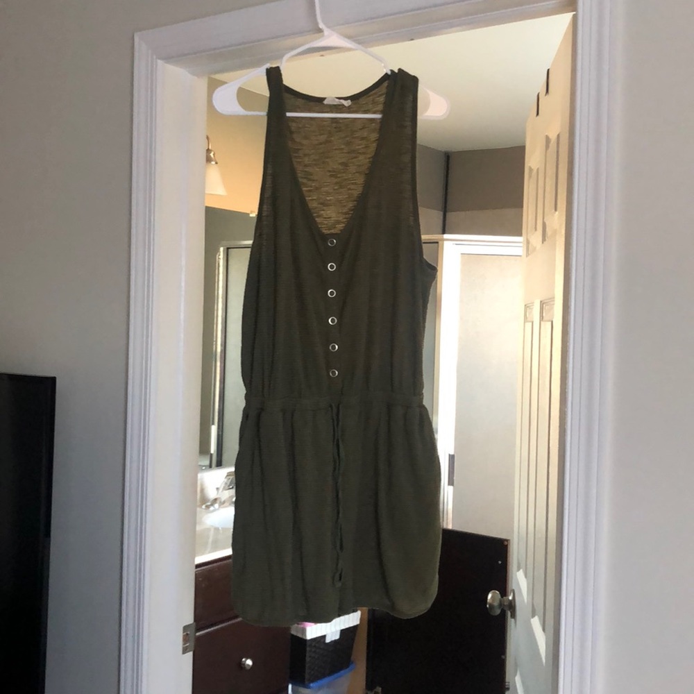 Lightly worn olive green romper - Picture 1 of 3